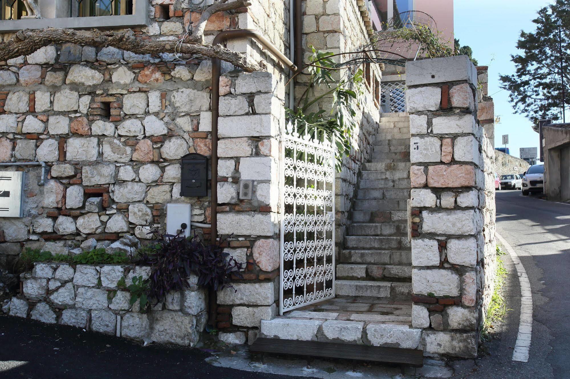 Badia Vecchia Apartment Taormina Luaran gambar